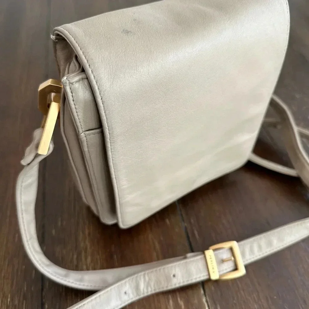 Vintage Perlina New York cross body bag